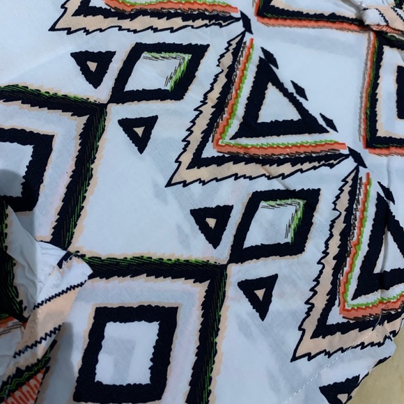 ⭐️2 for $25⭐️ Girls Top - Picture 3 of 3